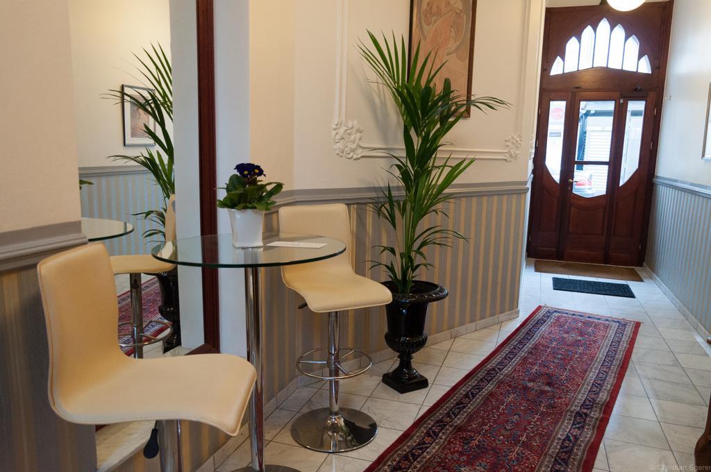 Garni Hotel Drei Lilien ヴィースバーデン エクステリア 写真