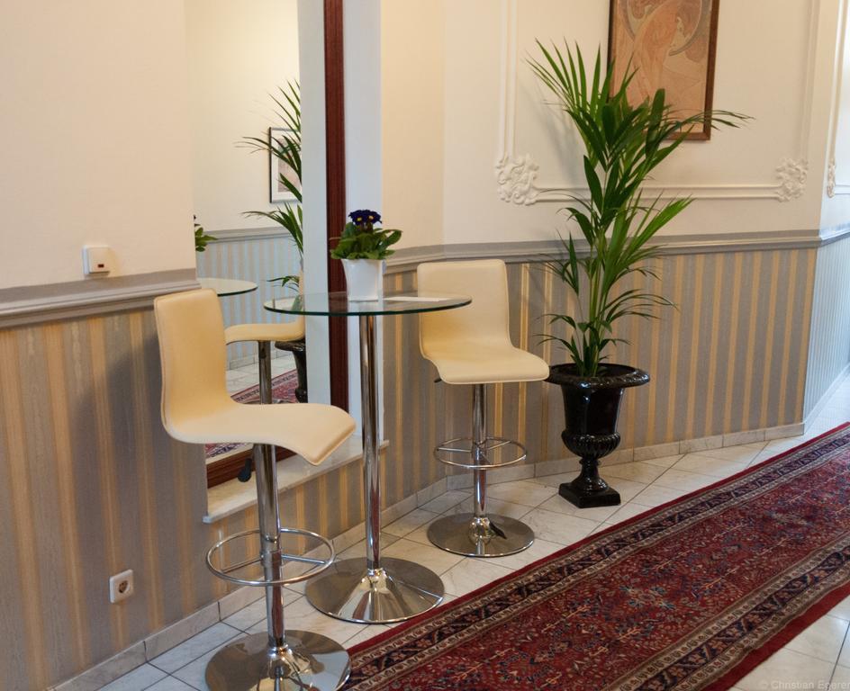 Garni Hotel Drei Lilien ヴィースバーデン エクステリア 写真